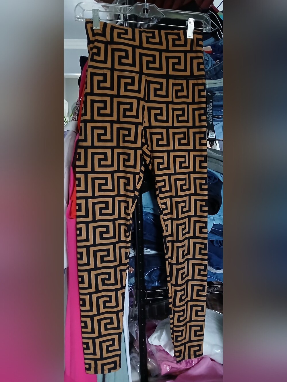 Geometric Print High-Waist Leggings in Tan and Black